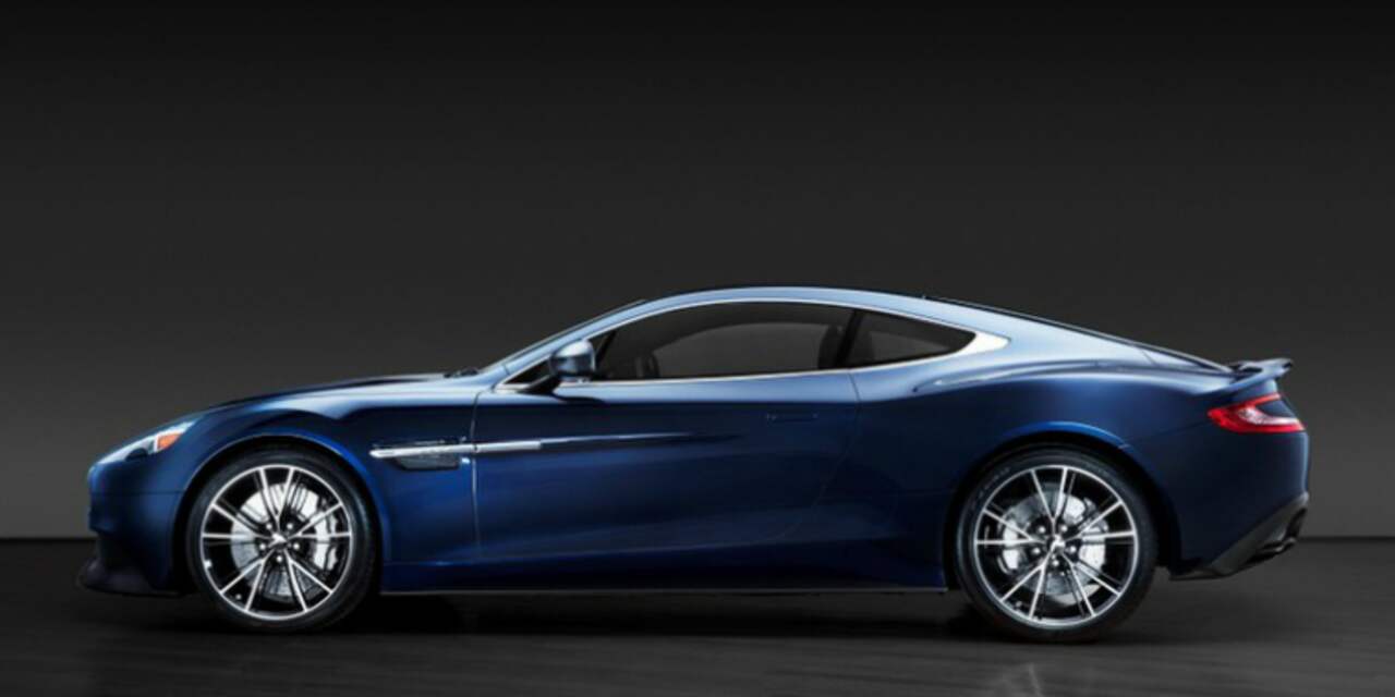 Aston Martin van Bond-acteur Daniel Craig geveild 