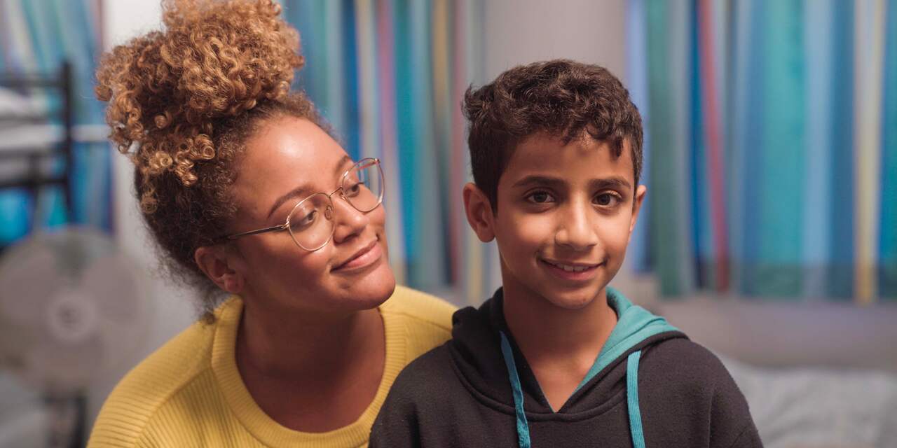 Mustafa (11) doet mee in documentaire van YouTuber Quinsding