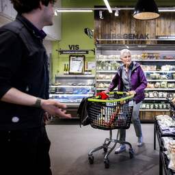 Groene praatjes van grootste supermarkten blijken maar weinig gaatjes te vullen