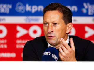 Schmidt vreest dat sommige PSV'ers hele seizoen niet topfit zullen zijn