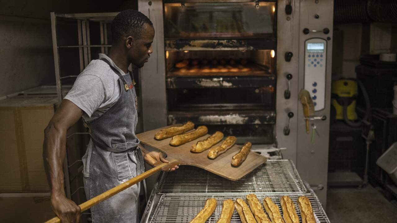 French government calls on energy companies to support bakers |  Economy