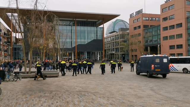 Politie houdt 'mensen met verkeerde intenties' tegen in Leeuwarden