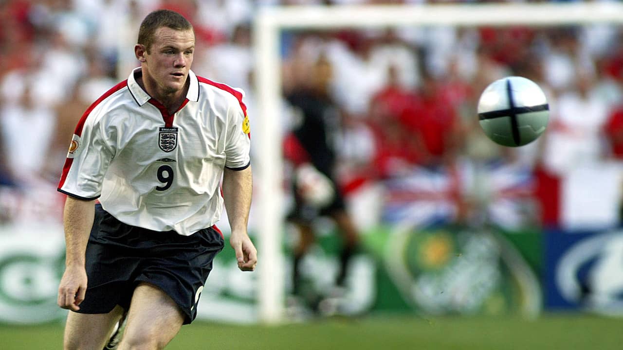 Wayne Rooney in 2004 als de achttienjarige spits van Engeland op het EK.