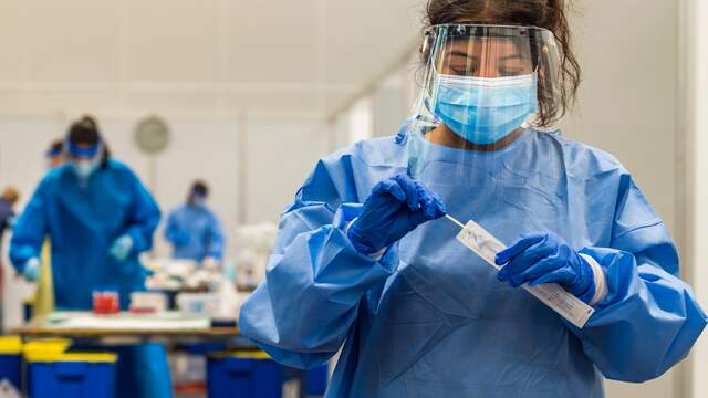 Coronasituatie 'zeer ernstig' in nog acht regio's