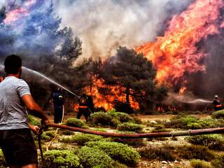 Griekse natuurbranden na twee dagen bijna volledig onder controle