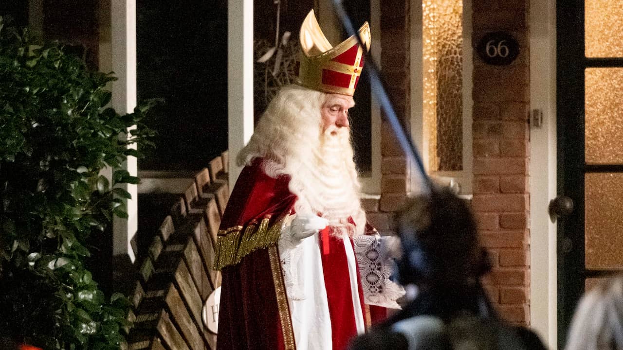 onvoorwaardelijk kiezen Luxe Sinterklaas komt al dag eerder aan in Nederland | NU - Het laatste nieuws  het eerst op NU.nl