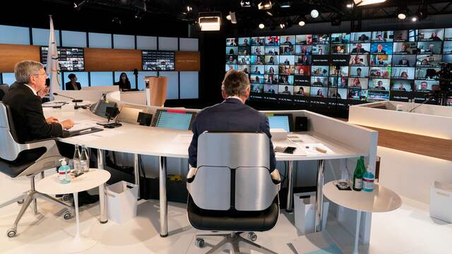 Het IOC-congres wordt via videoverbindingen gehouden.