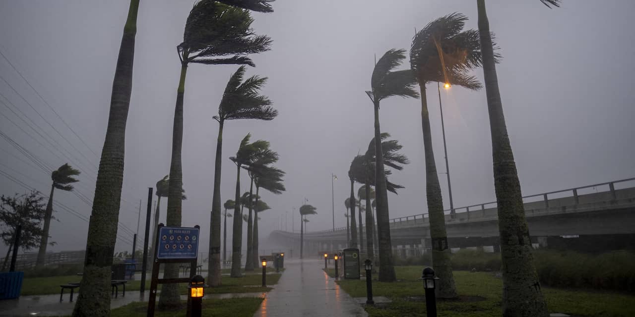 Orkaan Ian afgezwakt tot categorie 2, stormvloed van 3,6 meter hoog gemeten