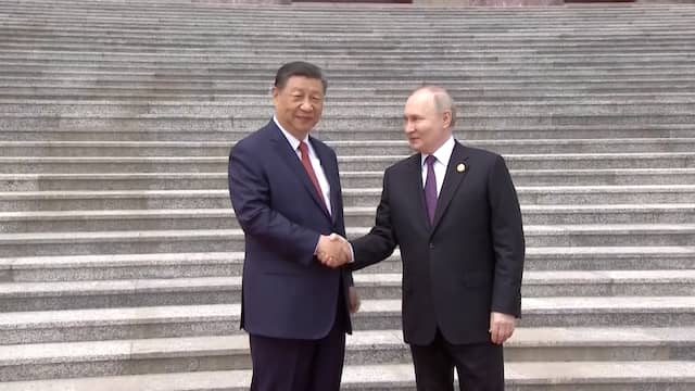 Xi feliciteert 'oude vriend' Poetin met herverkiezing
