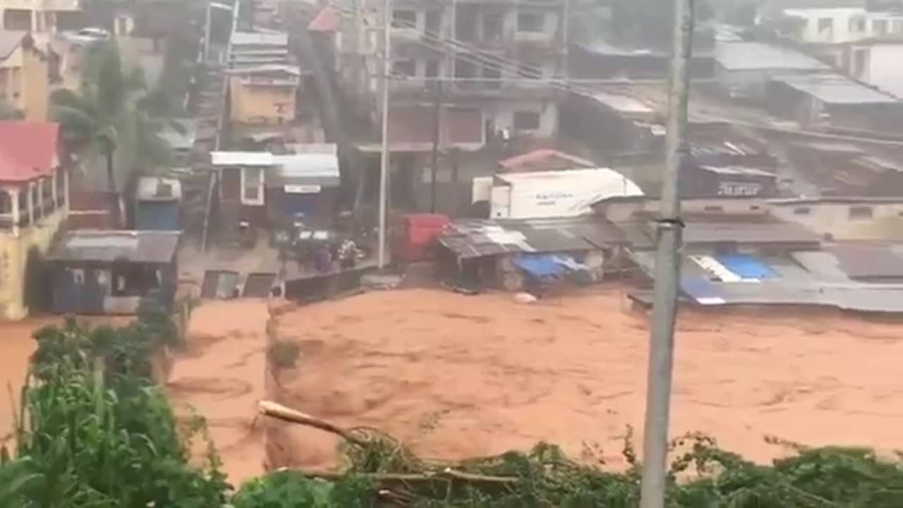 Beeld uit video: Honderden mensen komen om door modderstroom in Sierra Leone