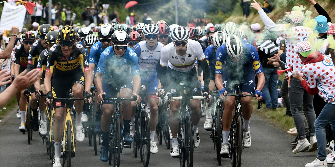 Toeschouwer veroorzaakt massale valpartij in openingsrit Tour de France