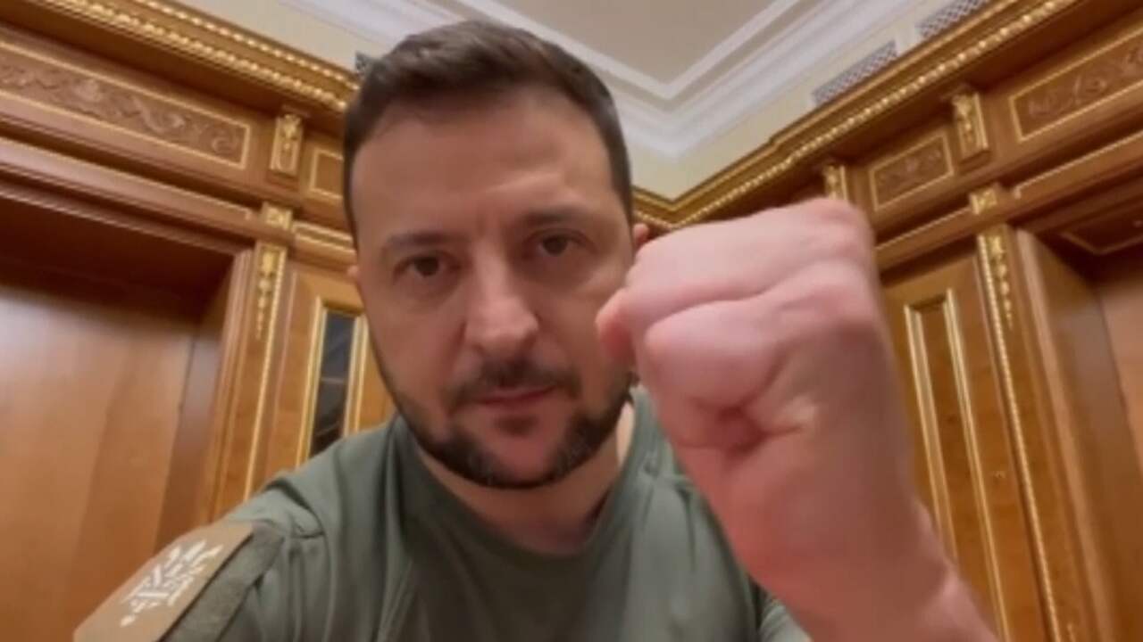 Beeld uit video: Zelensky blij met kandidaat-lidmaatschap EU