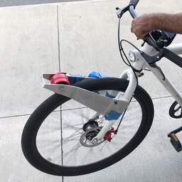 Draagbare motor maakt van iedere fiets een e-bike