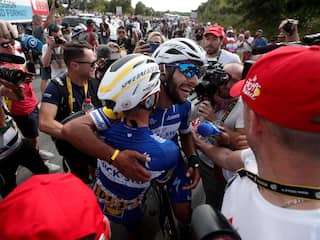 Colombiaan klopt Sagan en Greipel