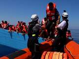 Organisatie onderschept honderden migranten op Middellandse Zee