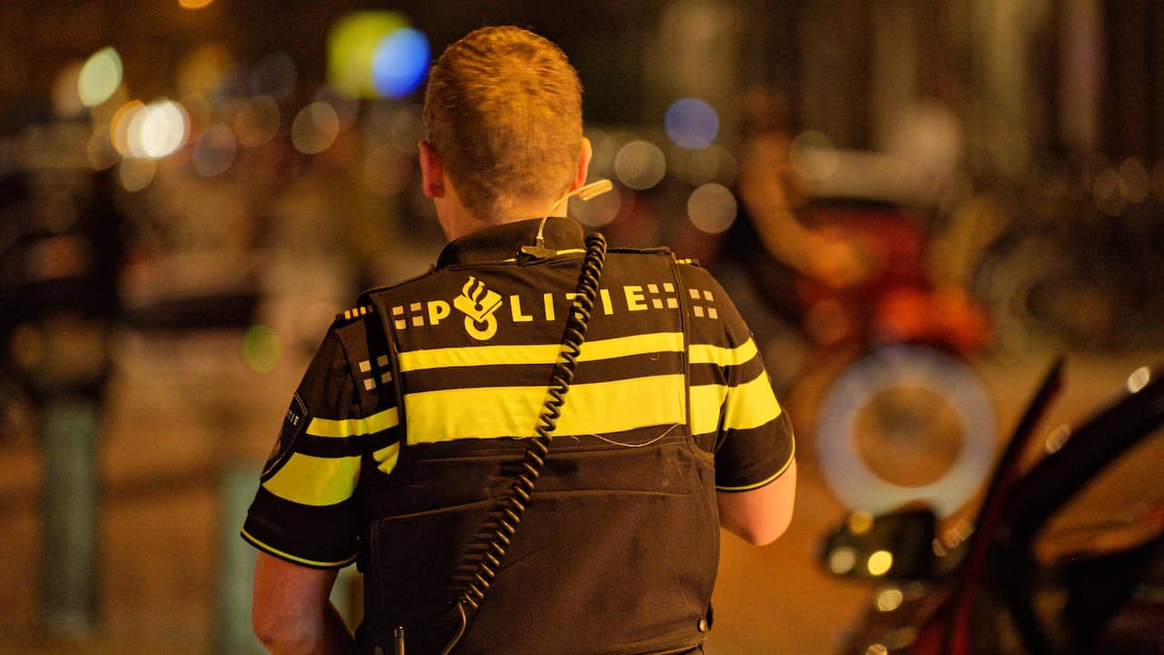 Officer seriously injured after stabbing at curfew in Groningen |  NOW