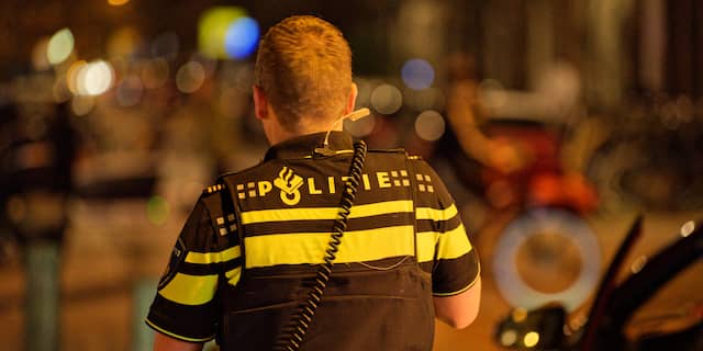 Agent ernstig gewond geraakt bij controle avondklok. Direct na het aanspreken werd de agent in zijn gezicht gestoken.