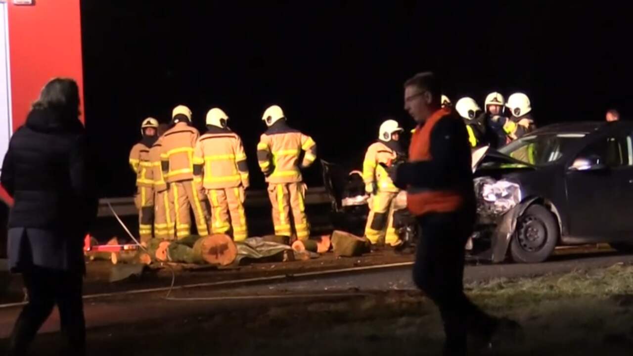 Houtblokken zorgen voor ongelukken op A18 bij Doetinchem