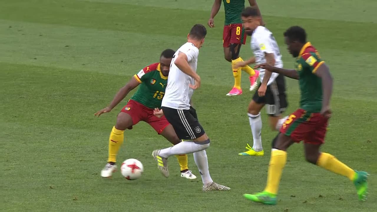 Beeld uit video: Duitsland verslaat Kameroen (3-1) op Confederations Cup