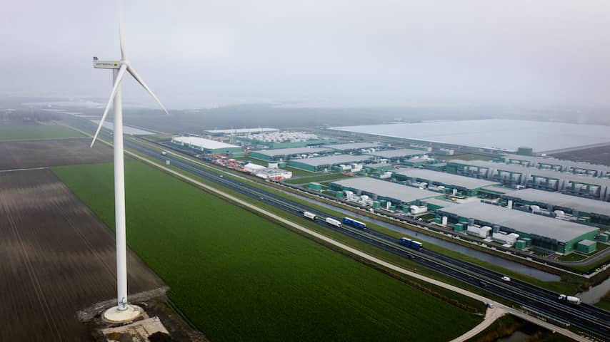Rijksvastgoedbedrijf ziet datacenter Facebook in Zeewolde vooralsnog niet zitten