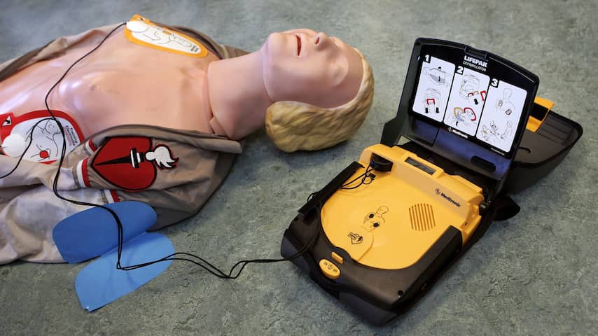 Een op de drie weet volgens Hartstichting niet waar defibrillator hangt 