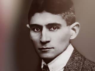 Kafka trekt ons eeuw na dood nog altijd in de raadselachtige wereld