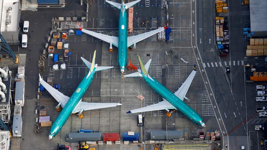 Boeing,