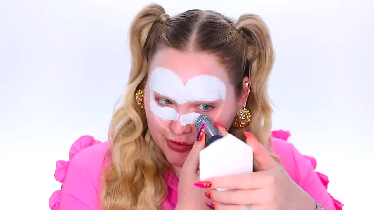 Beeld uit video: Nikkie de Jager over coming-out en transitie tijdens schooltijd: 'Ik heb geluk gehad'