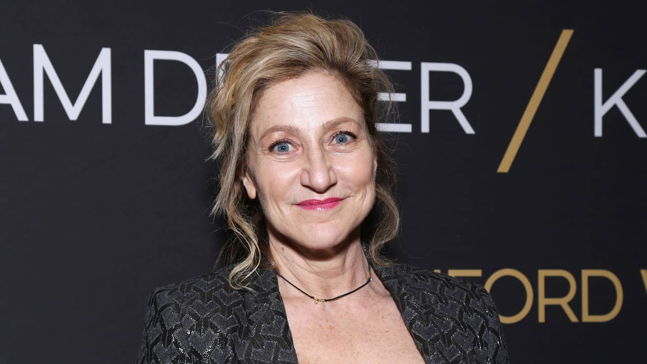 edie falco plays hillary clinton in the third american crime story teller report