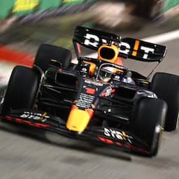 Verstappen moet titelfeest uitstellen na teleurstellende race in Singapore