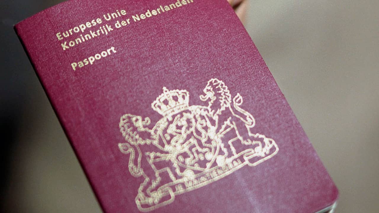 Queuing for a passport: these cities still have long waiting times |  NOW