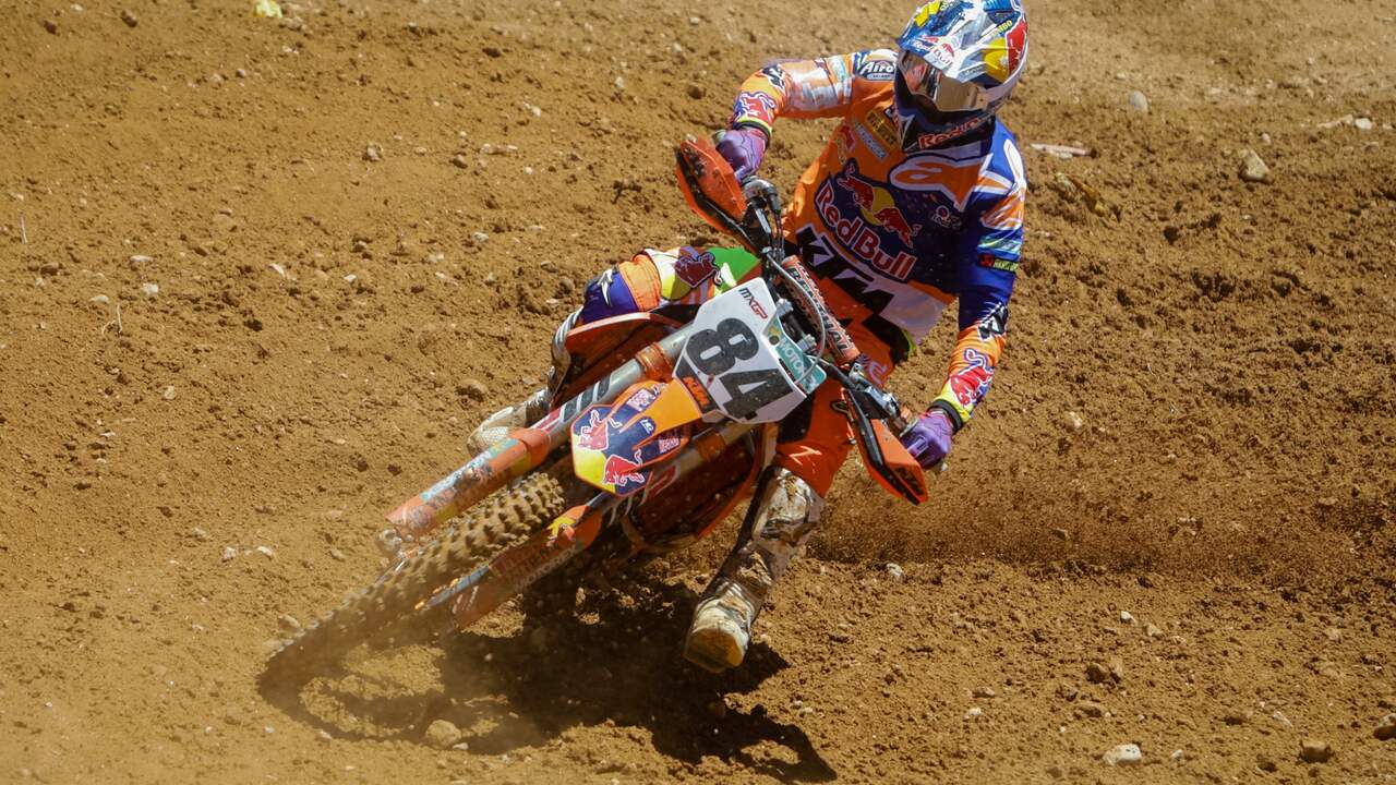 Herlings breekt sleutelbeen op training en mist mogelijk GP Lombardije