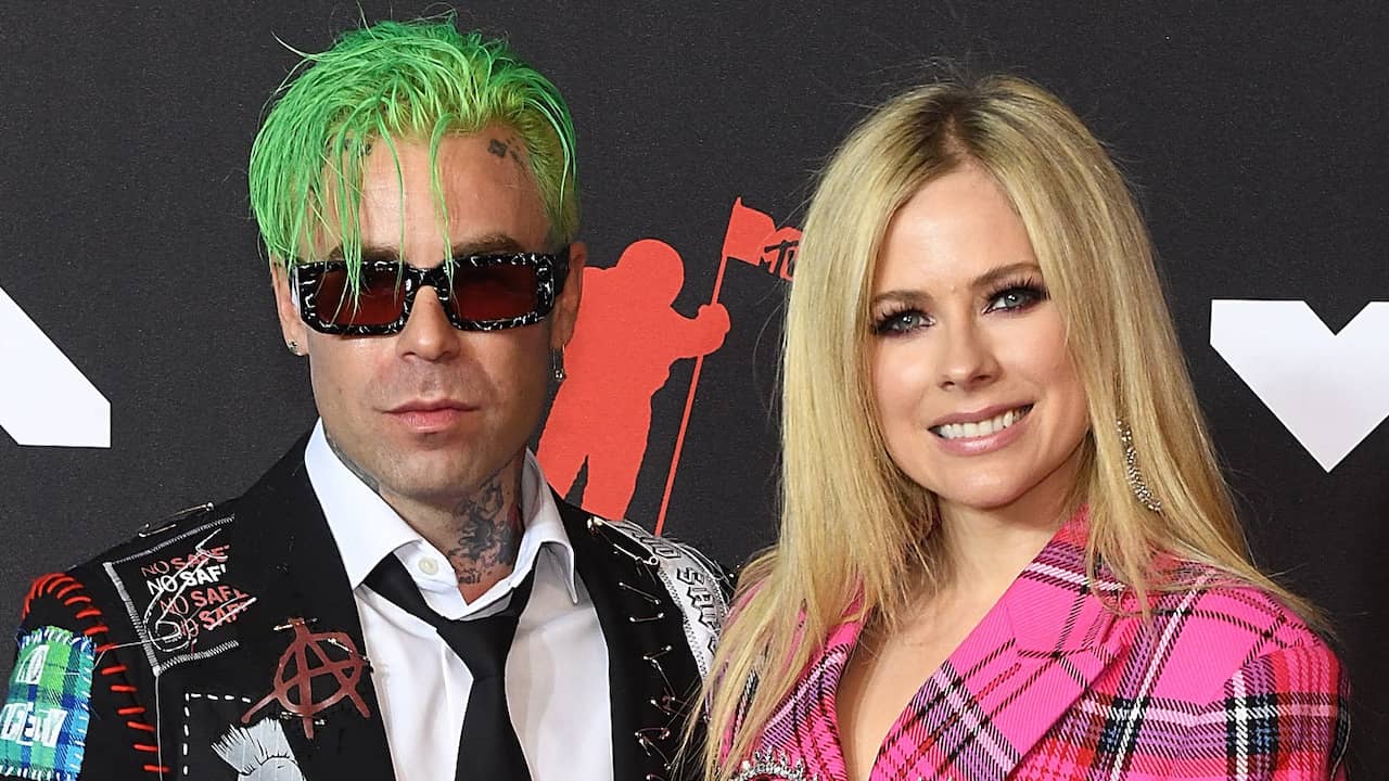 Avril Lavigne verloofd met vriend Mod Sun | Achterklap | NU.nl