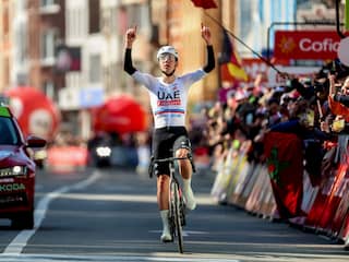 Pogacar overklast Van der Poel en de rest met solozege in Luik-Bastenaken-Luik