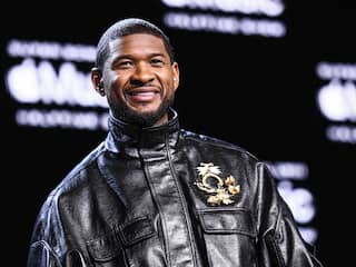 Usher ontvangt oeuvreprijs tijdens BET Awards