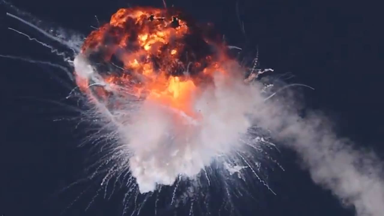 Beeld uit video: Eerste raket van Amerikaans ruimtebedrijf Firefly ontploft
