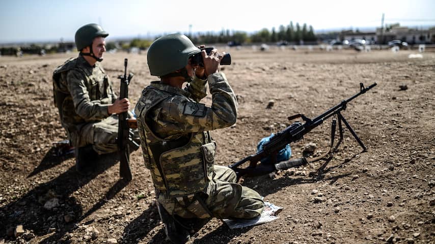Leger Turkije bestookt opnieuw Koerdische-Syrische milities in Syrië