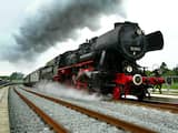 ‘Christmas Express’ trekt veel bekijks tussen Arnhem en Ede