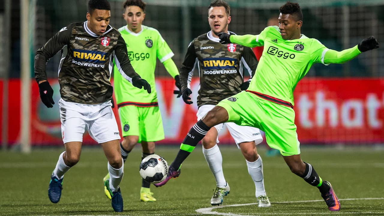 Beeld uit video: Samenvatting FC Dordrecht-Jong Ajax