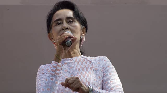 Perdana Menteri Myanmar Aung San Suu Kyi yang digulingkan.
