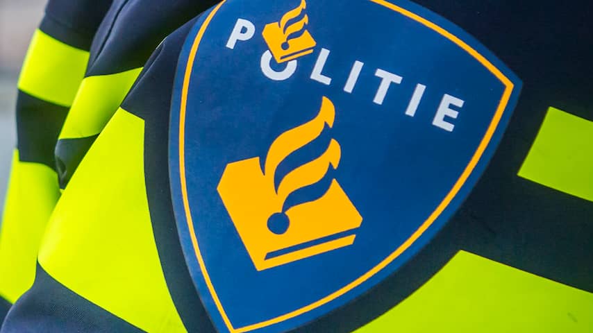Vondst zwaargewonde man bij brandweer stelt politie Rotterdam voor raadsel
