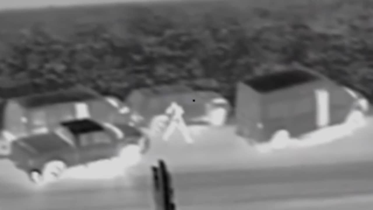 Beeld uit video: Helikopter VS filmt dodelijke explosie bij arrestatie bommenlegger
