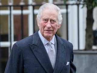Britse koning Charles heeft kanker en legt publieke taken voorlopig neer