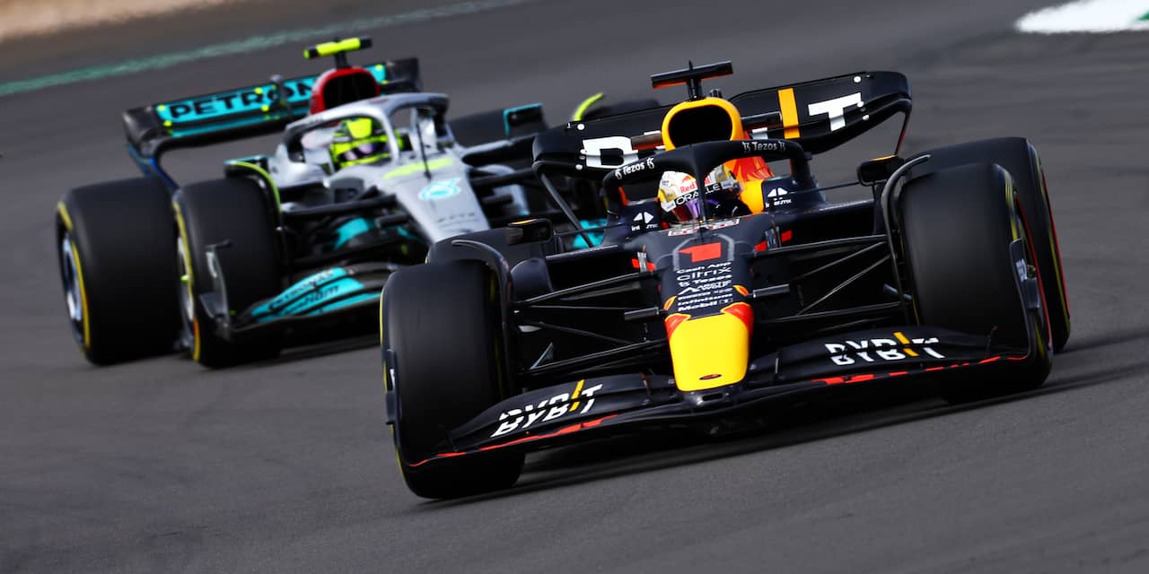 Verstappen klokt vierde tijd in tweede training op Silverstone, Sainz snelste