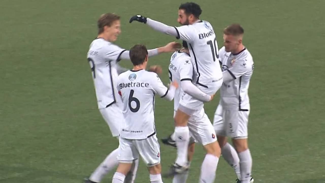 Samenvatting Helmond Sport - Telstar (3-4)