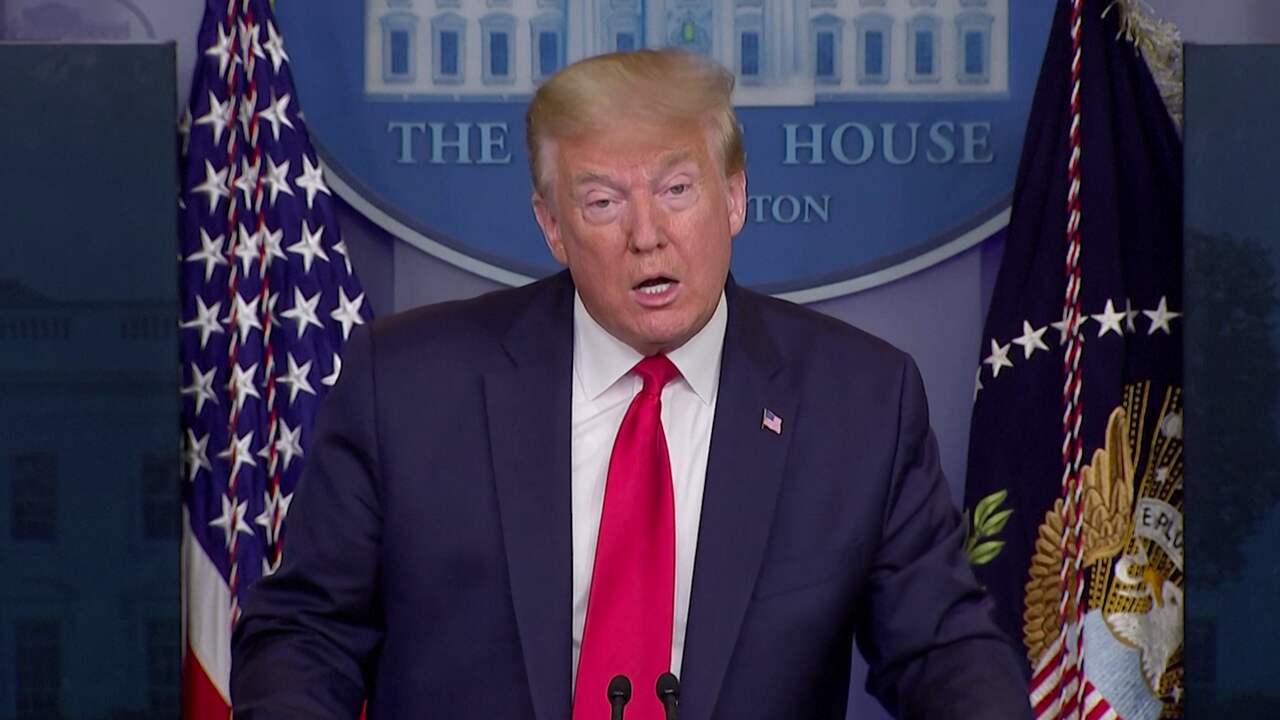Beeld uit video: Trump wil gebedshuizen heropenen: 'VS heeft meer gebed nodig'