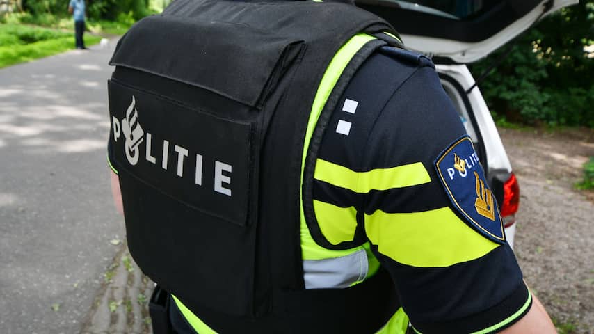 Vrouw overleden na aanrijding door vuilniswagen in Baarn.