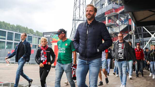 Jan de Jong overlegde meerdere malen met demissionair minister Hugo de Jonge, een fervent bezoeker van duels van Feyenoord.