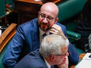 Premier België vervangt ministers in crisis over VN-migratiepact