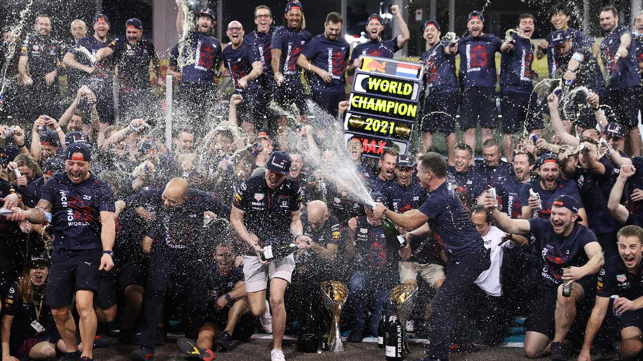 De festiviteiten bij Red Bull als de protesten van Mercedes zijn afgewezen